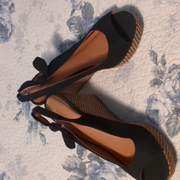 New Fashion bug size 10 medium open toe platform sandal - Picture 2 of 5